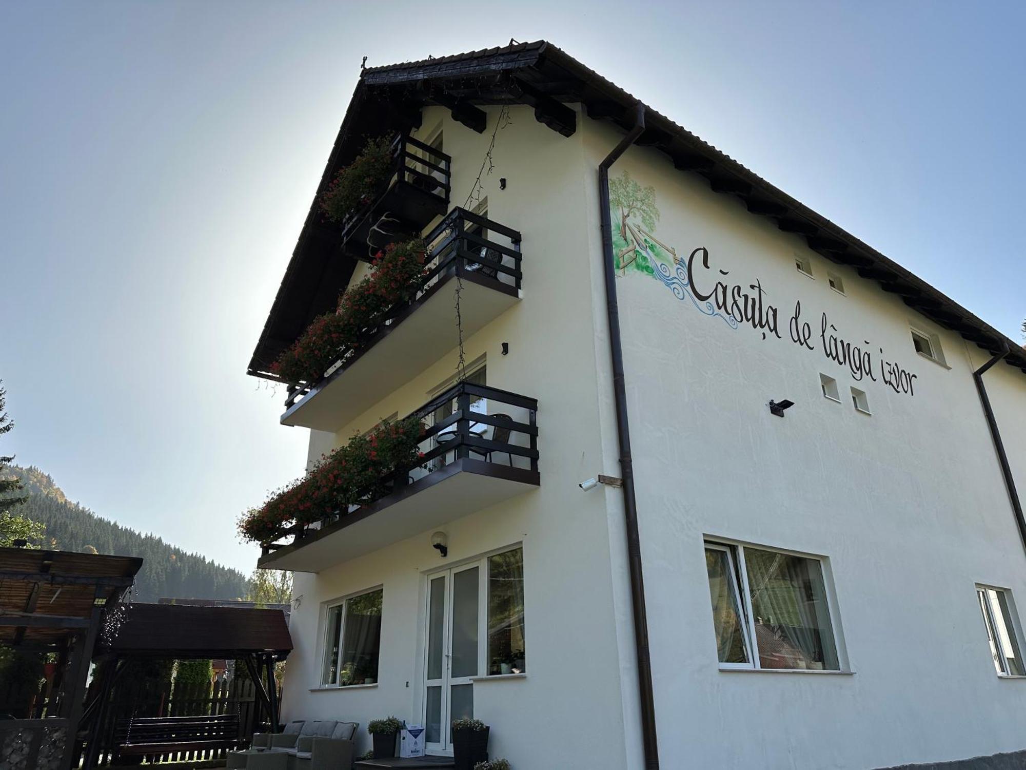 Hotel Casuta De Langa Izvor Moeciu De Sus Esterno foto