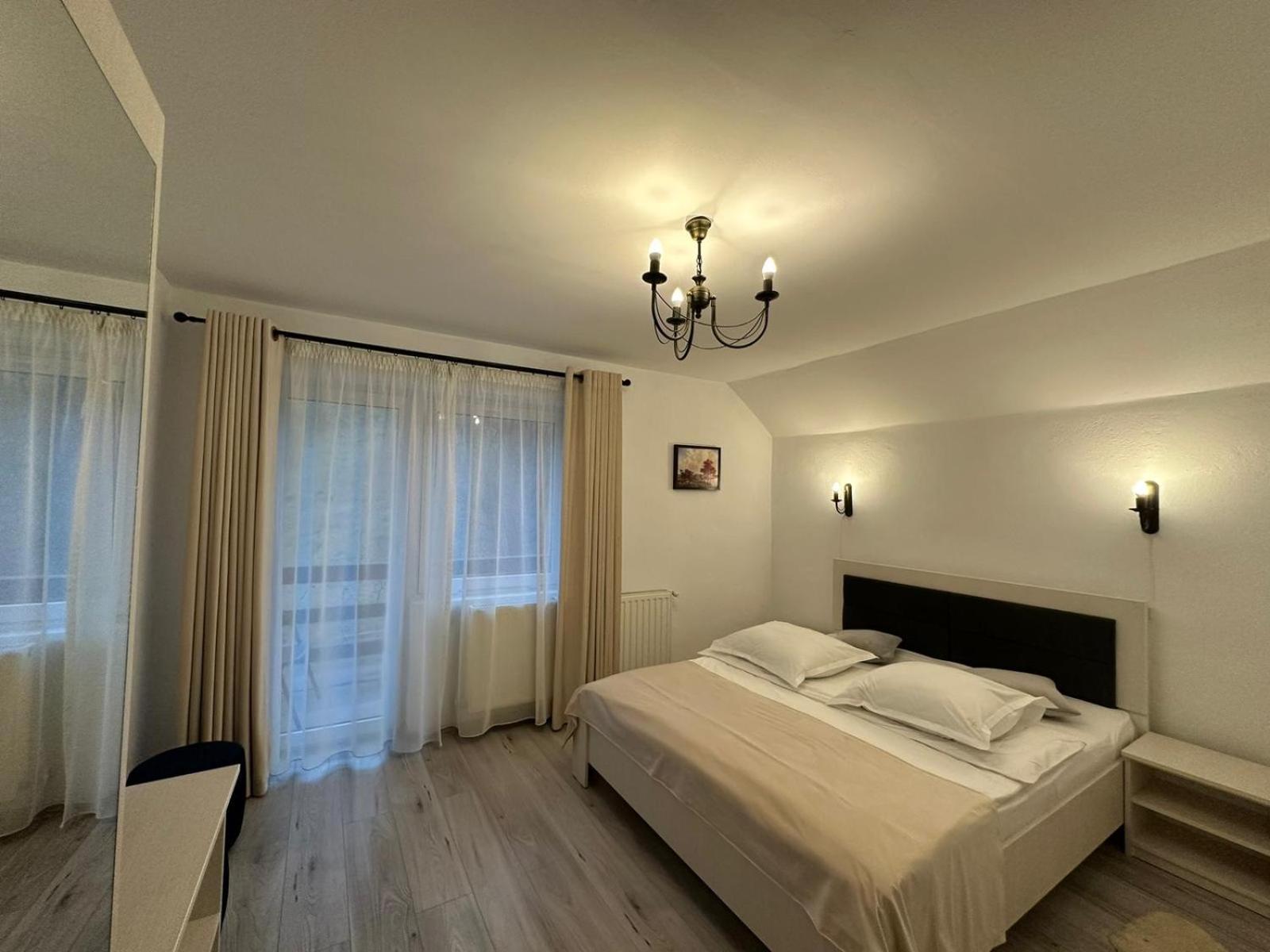 Hotel Casuta De Langa Izvor Moeciu De Sus Esterno foto