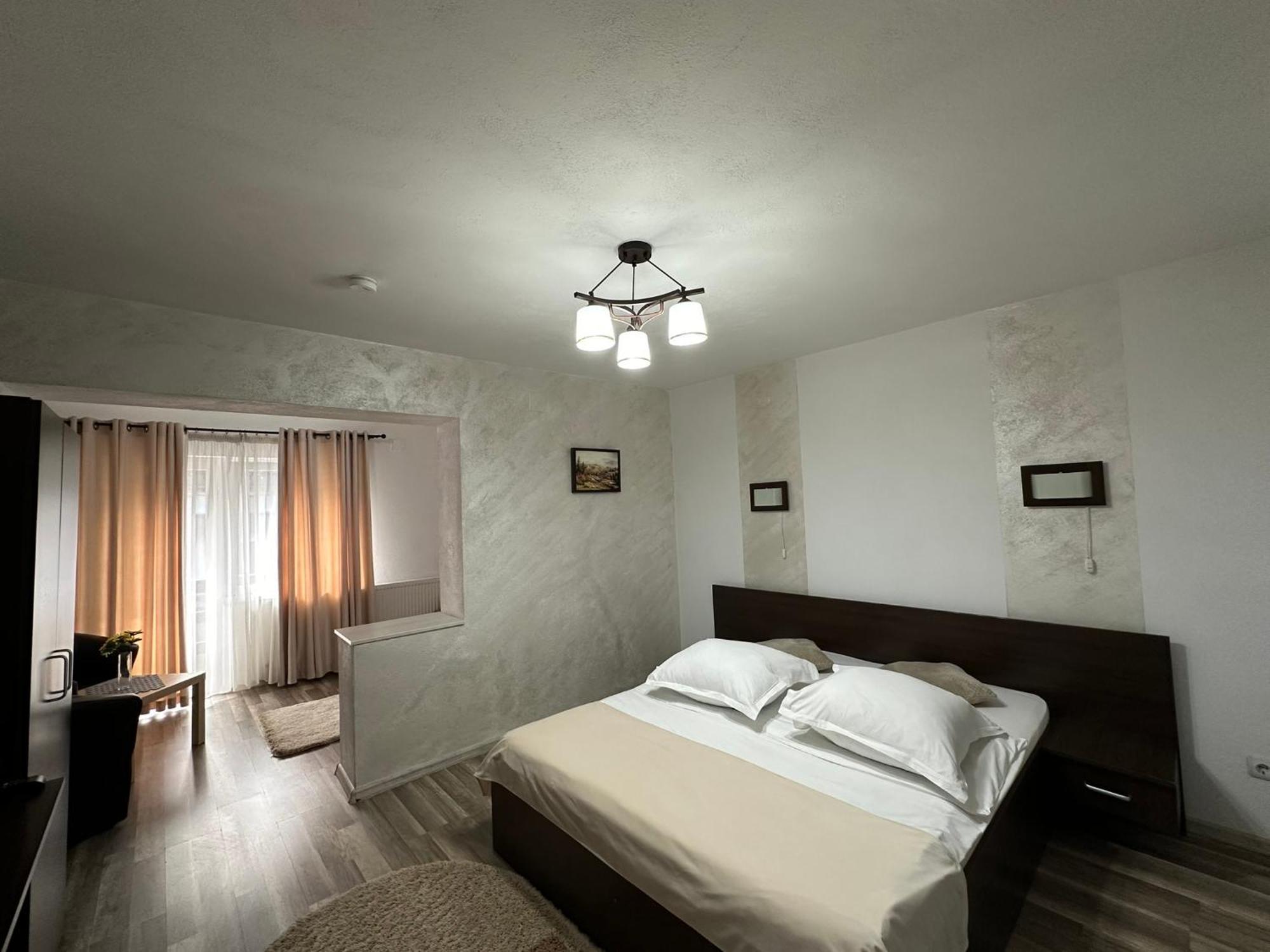 Hotel Casuta De Langa Izvor Moeciu De Sus Esterno foto