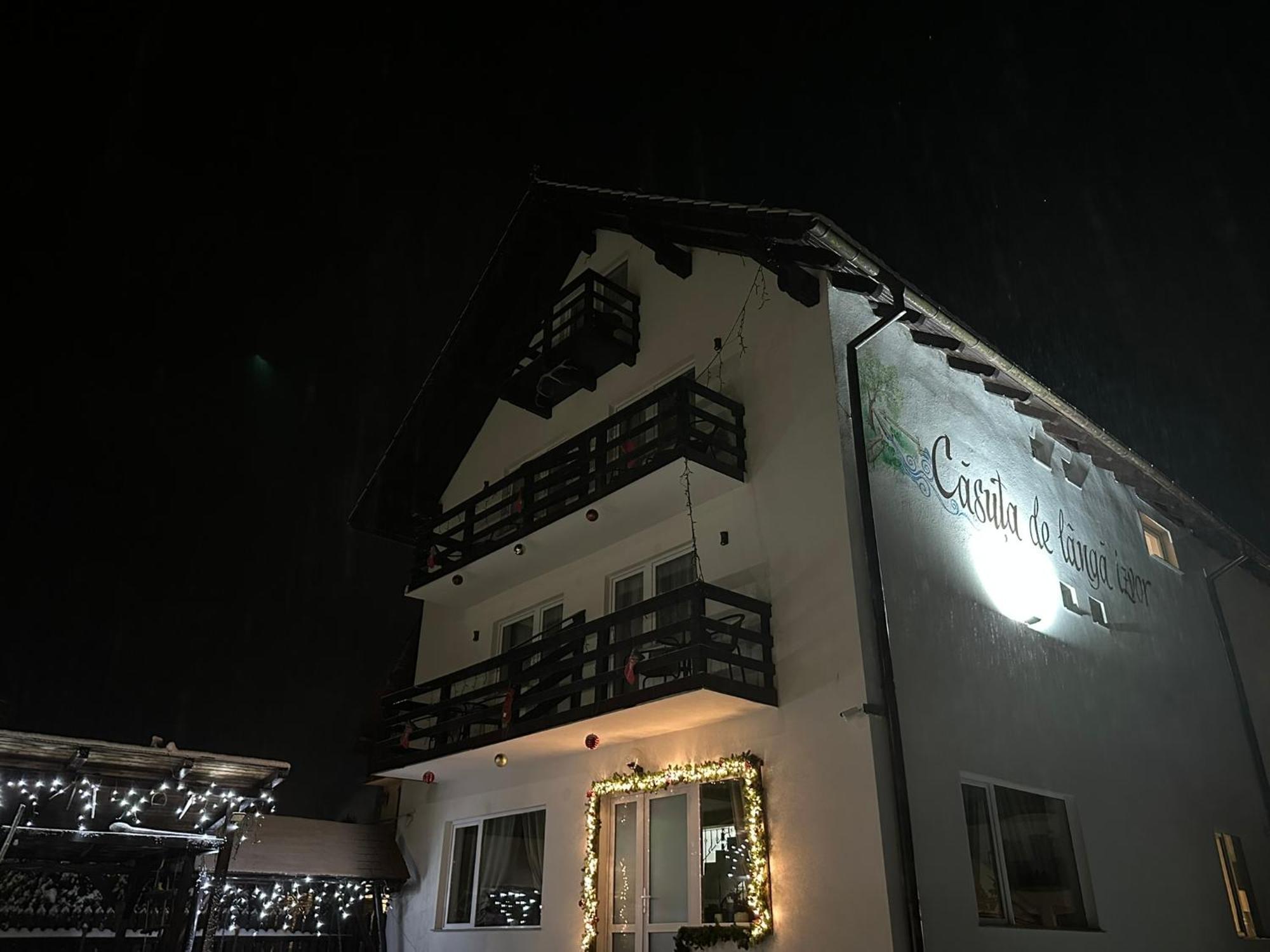 Hotel Casuta De Langa Izvor Moeciu De Sus Esterno foto