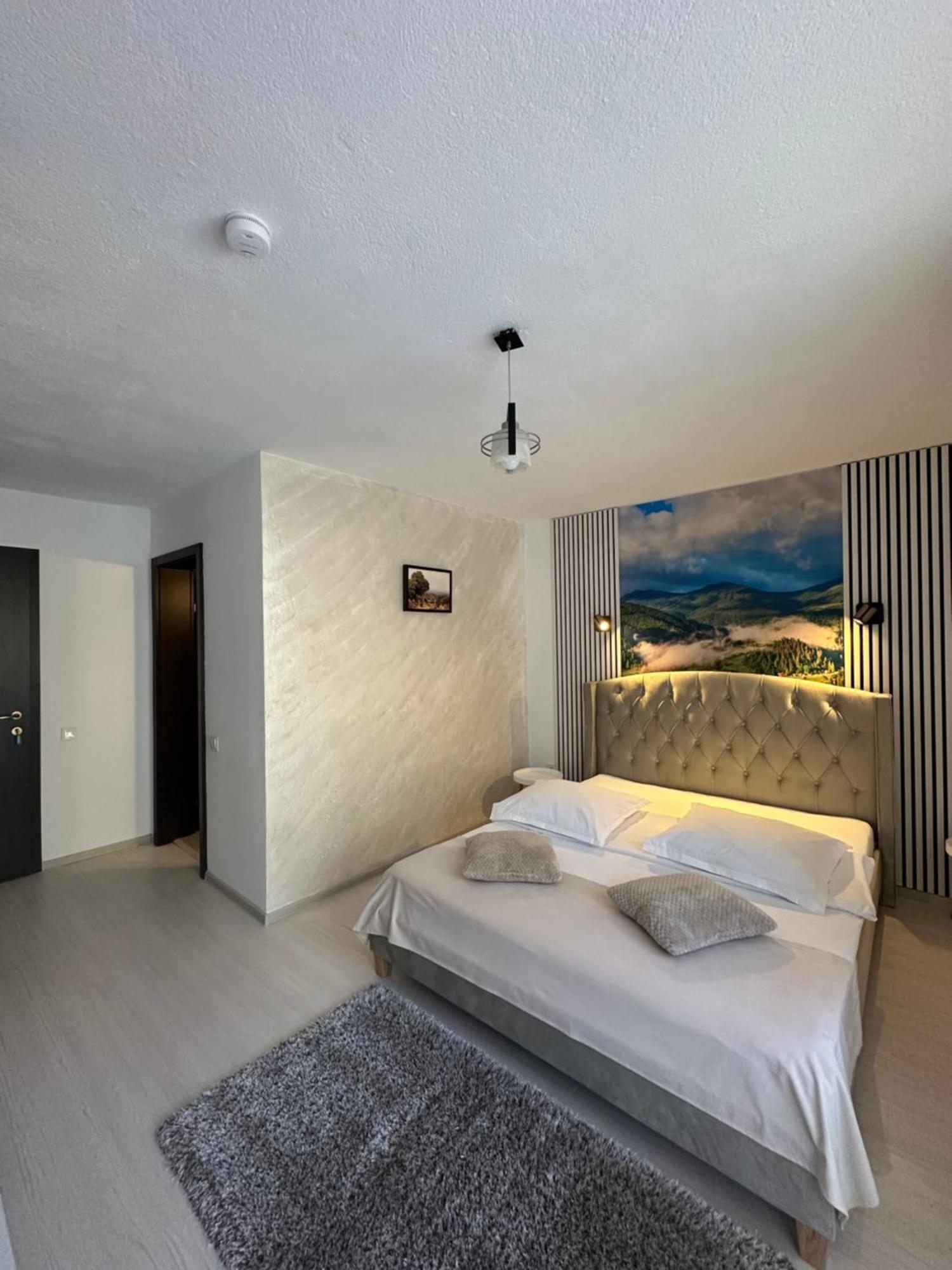 Hotel Casuta De Langa Izvor Moeciu De Sus Esterno foto