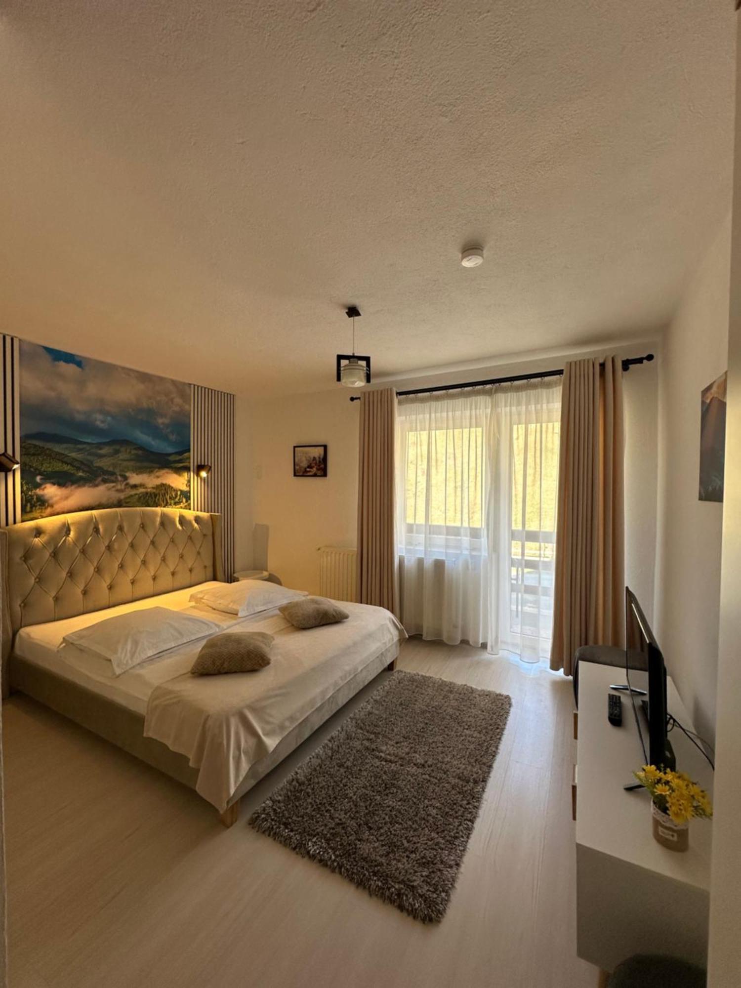 Hotel Casuta De Langa Izvor Moeciu De Sus Esterno foto