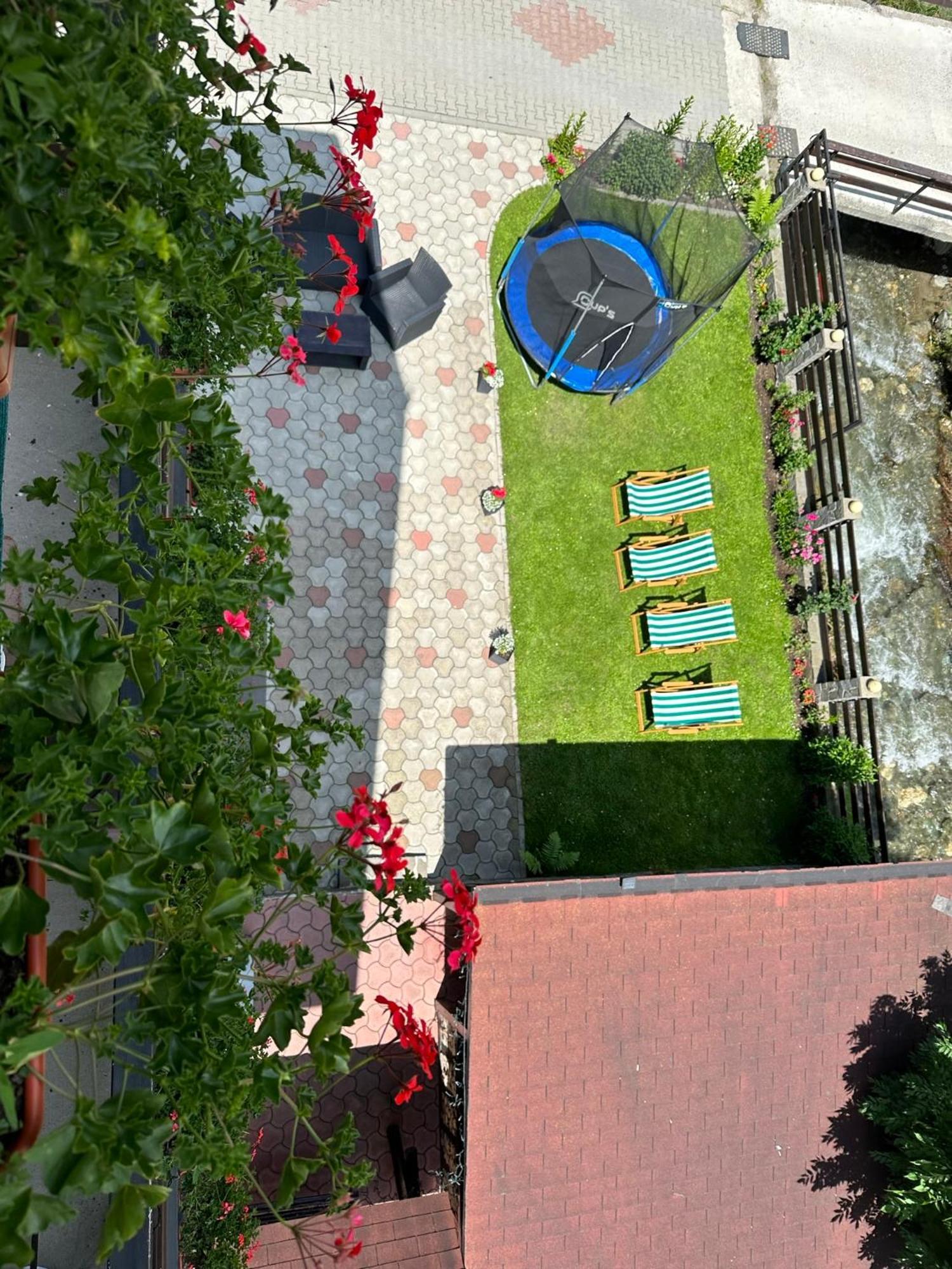Hotel Casuta De Langa Izvor Moeciu De Sus Esterno foto