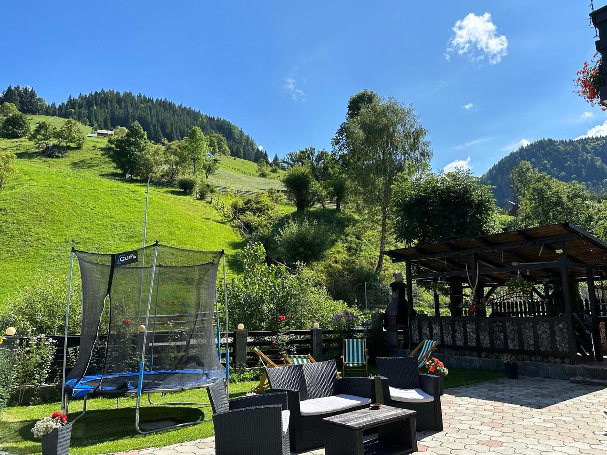 Hotel Casuta De Langa Izvor Moeciu De Sus Esterno foto
