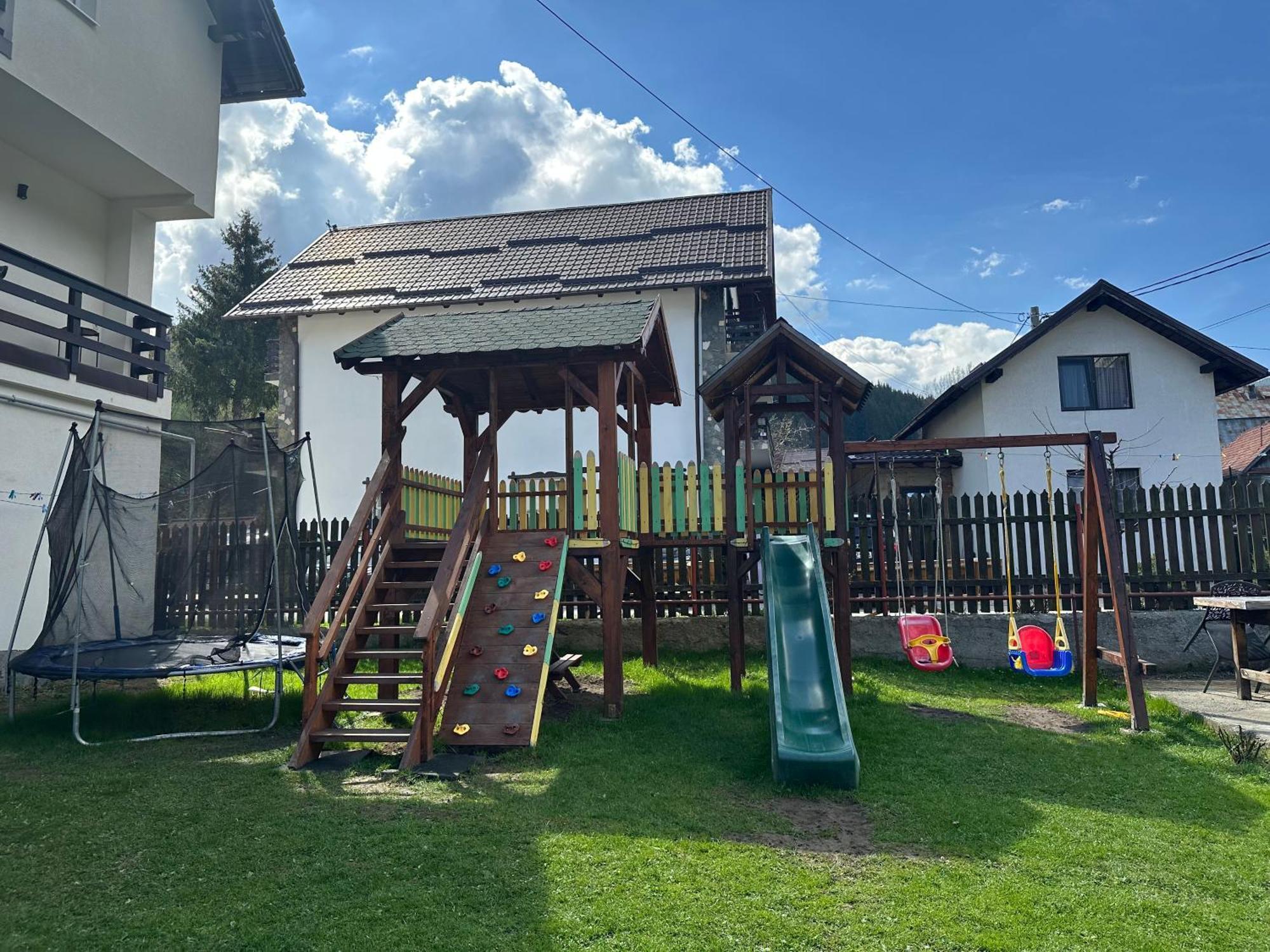 Hotel Casuta De Langa Izvor Moeciu De Sus Esterno foto